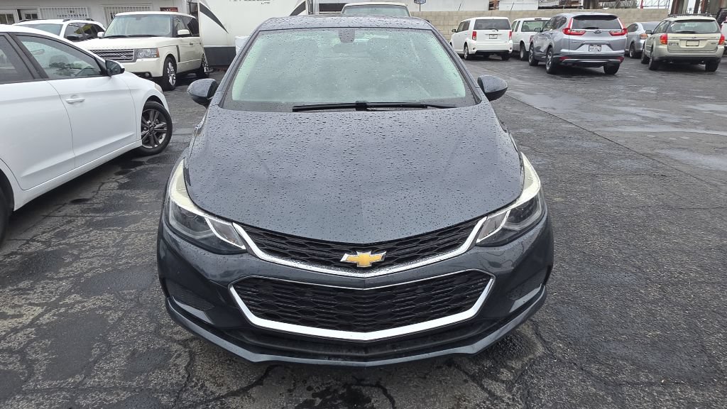 Used 2018 Chevrolet Cruze LT FWD image 10