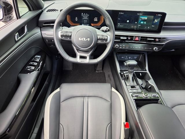 Used 2025 Kia K5 GT-Line w/ GT-Line Premium Package FWD image 14