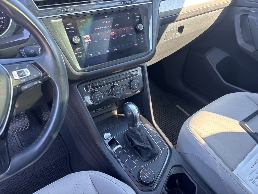 Used 2019 Volkswagen Tiguan SE w/ Panoramic Sunroof Package image 20