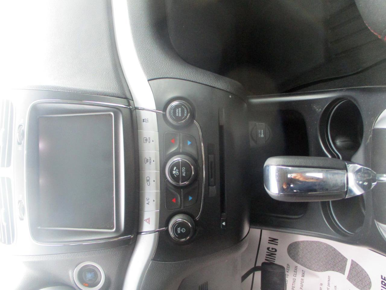 Used 2012 Dodge Journey R/T w/ Navigation & Sound Group I image 11