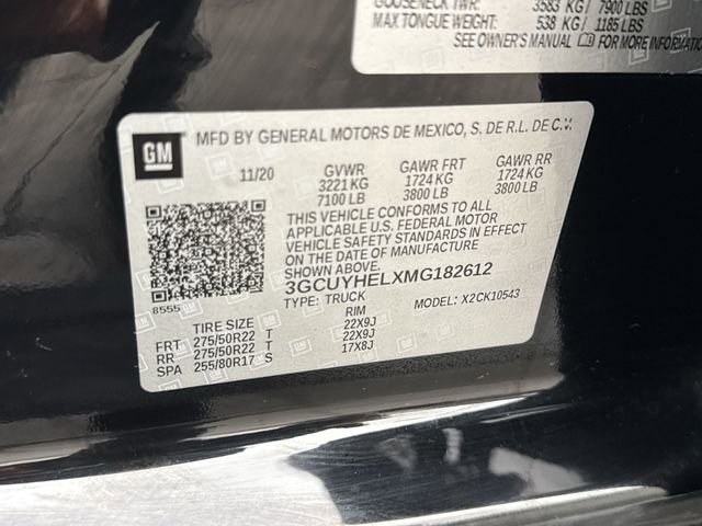 Used 2021 Chevrolet Silverado 1500 High Country w/ Technology Package AWD/4WD image 32