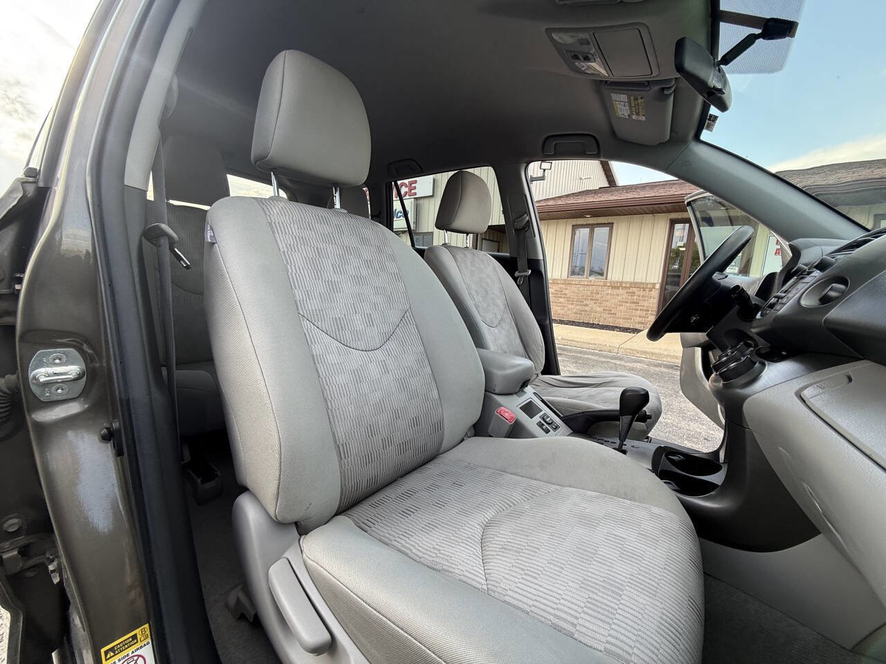 Used 2011 Toyota RAV4 4WD w/ Base L4 Extra Value Pkg image 12