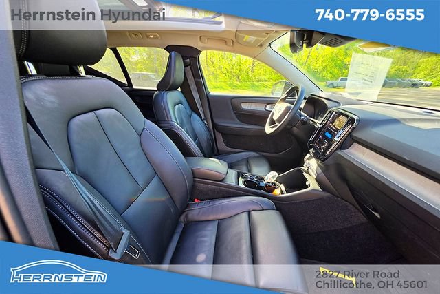 Used 2024 Volvo XC40 B5 Plus w/ Climate Package AWD/4WD image 31