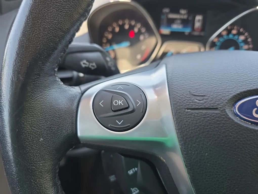 Used 2016 Ford Escape Titanium AWD/4WD image 19