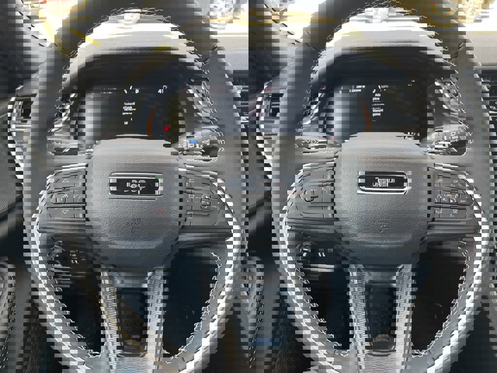 New 2025 Jeep Grand Cherokee Laredo X image 20