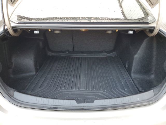 Used 2022 Chevrolet Malibu Premier image 9