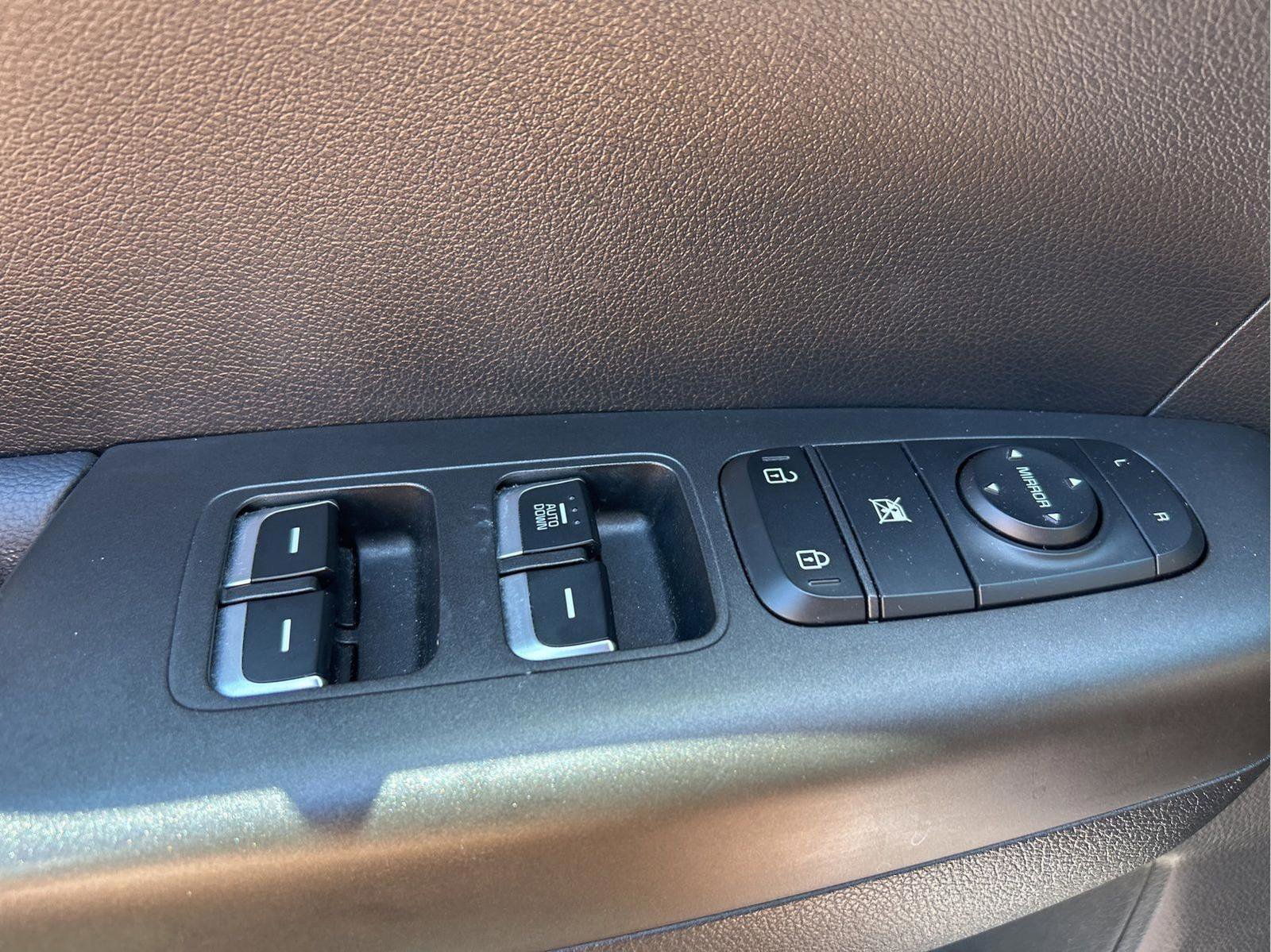 Used 2022 Kia Sportage LX image 25