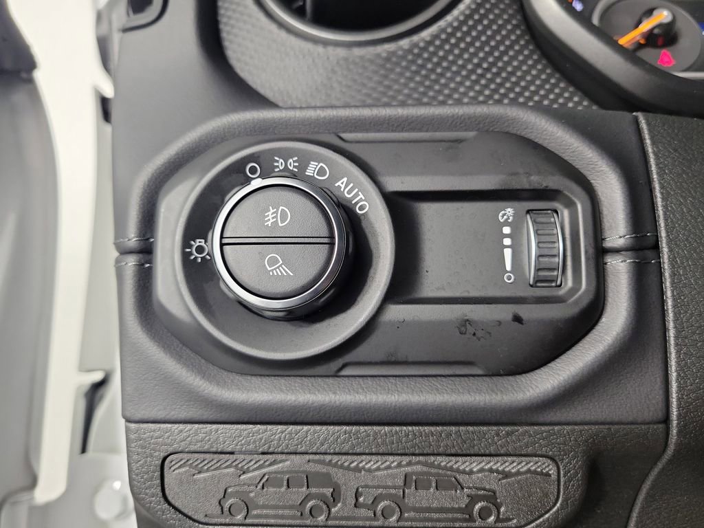 Used 2025 Jeep Gladiator Rubicon image 29