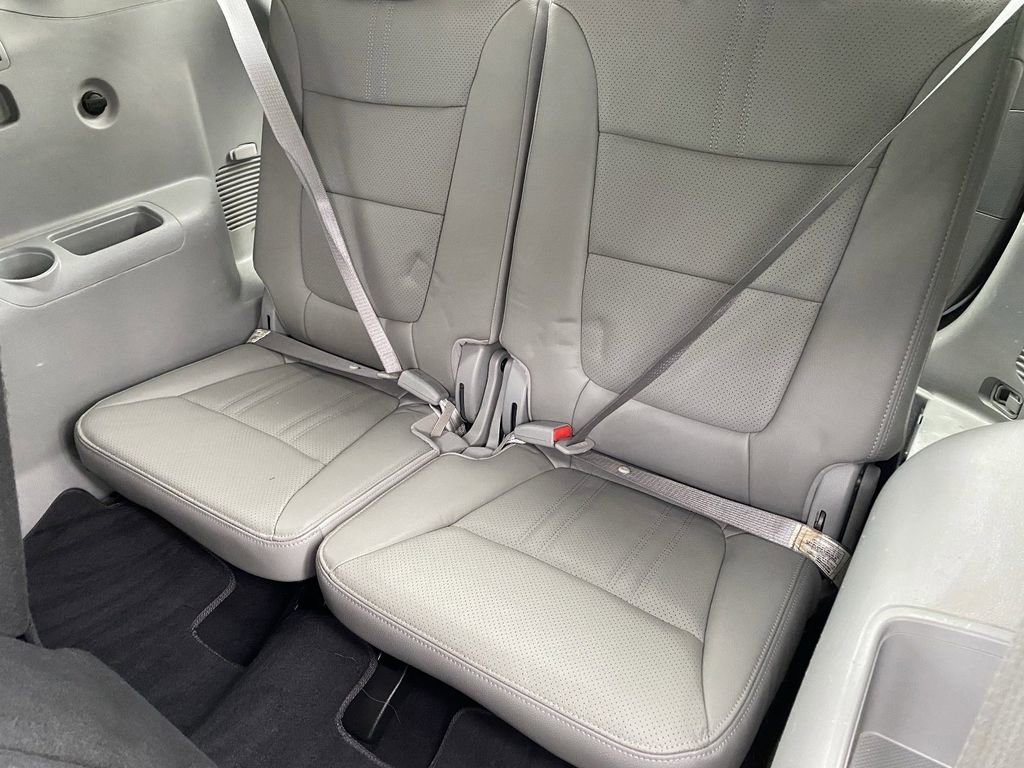 Used 2014 Kia Sorento SX w/ 3rd Row Package image 18