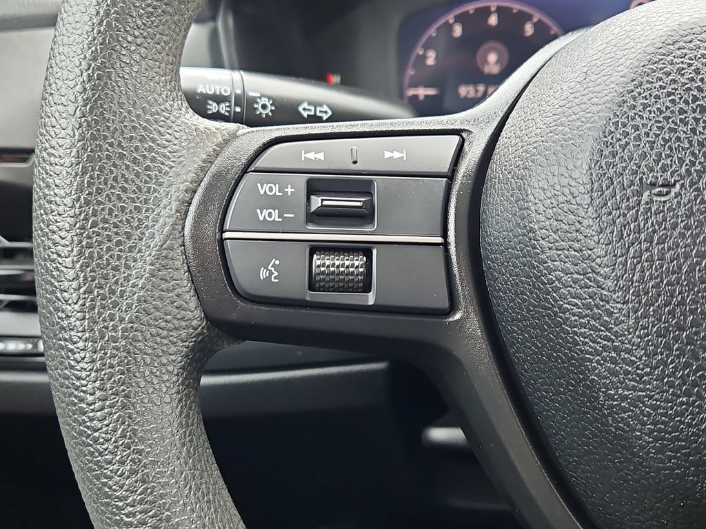 Used 2023 Honda Accord LX image 19