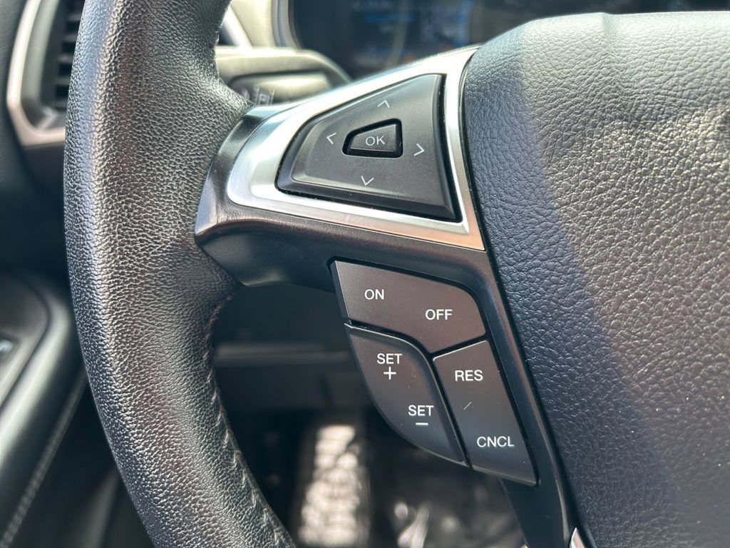Used 2024 Ford Edge SEL AWD/4WD image 28