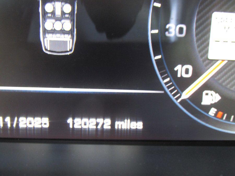 Used 2016 Land Rover Range Rover Sport SVR image 53