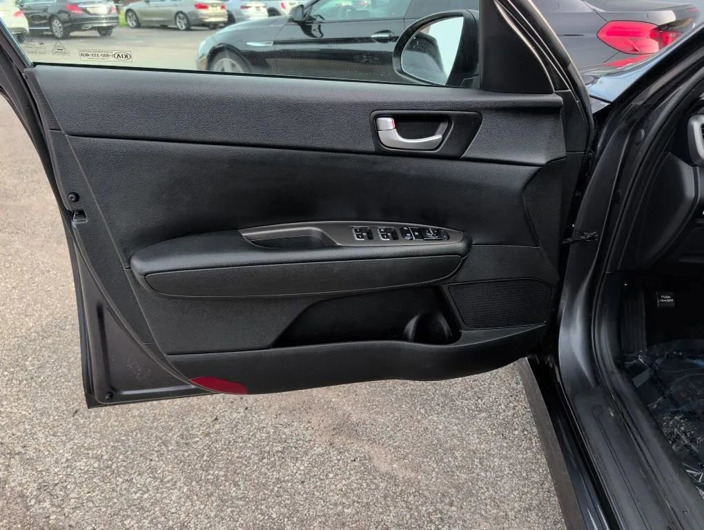 Used 2019 Kia Optima LX FWD image 13