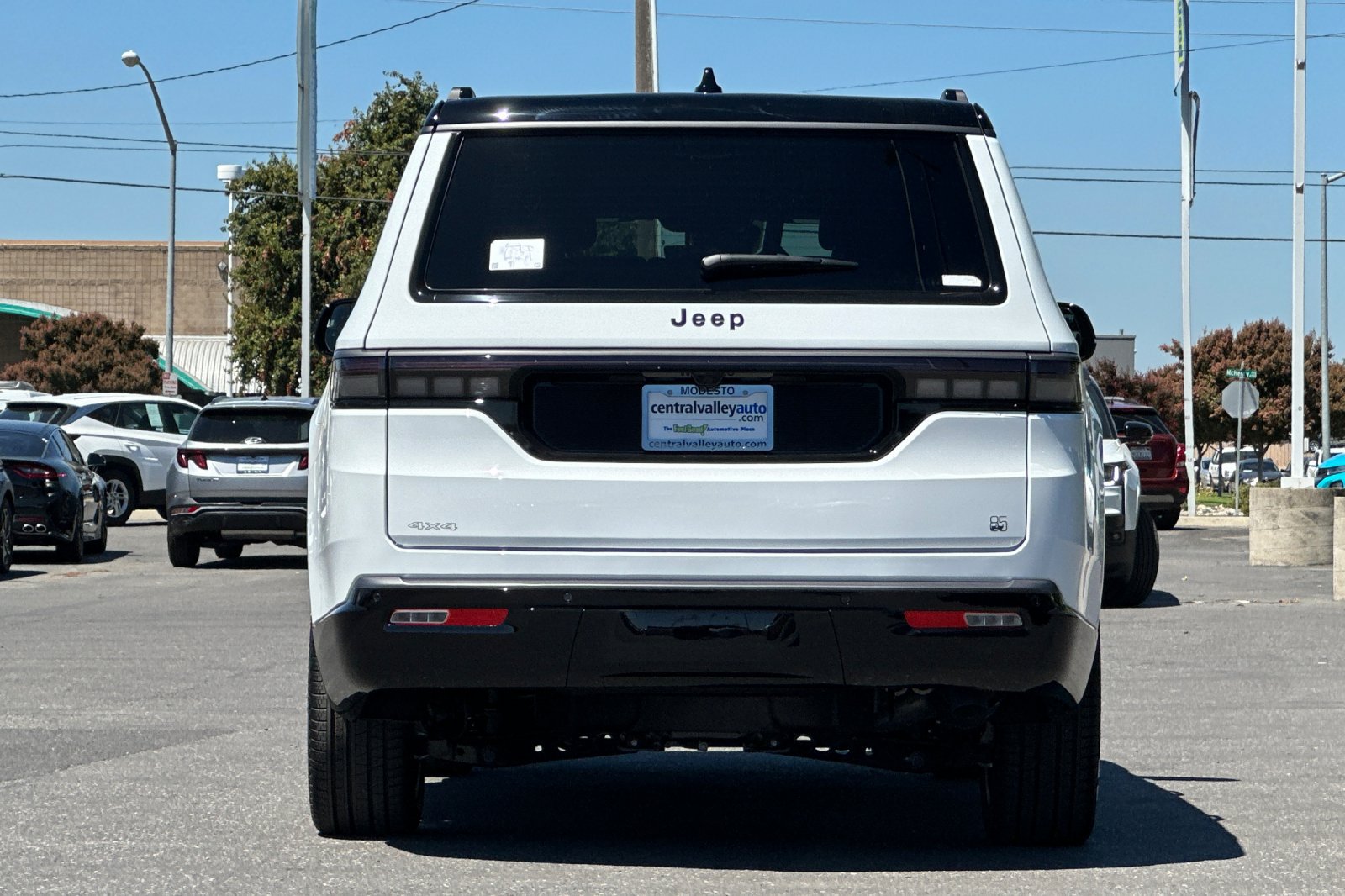 New 2026 Jeep Grand Wagoneer 4WD image 5
