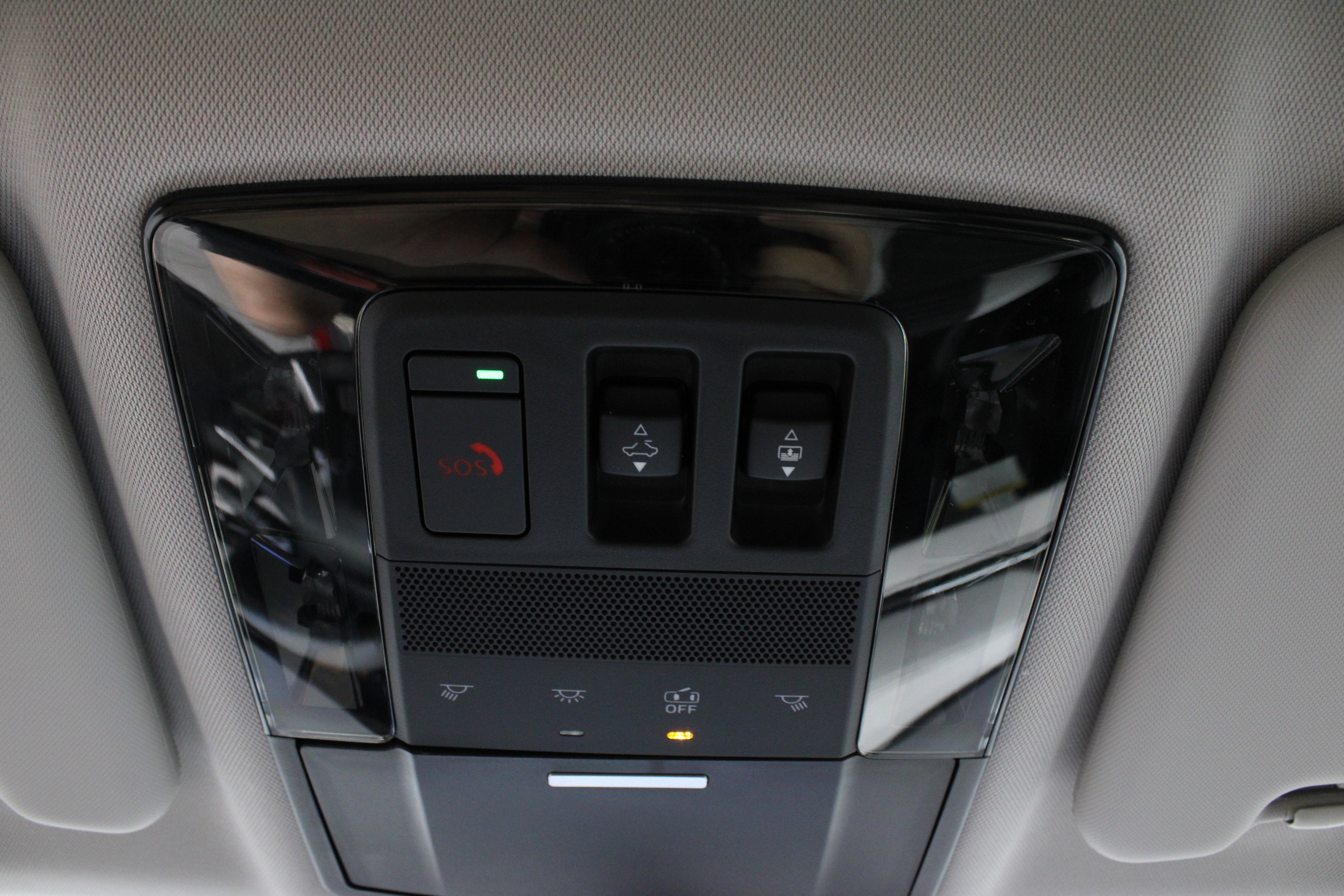 New 2025 Mitsubishi Outlander SE image 30