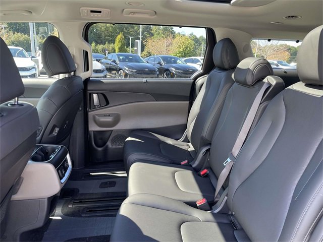 New 2026 Kia Carnival SX image 21