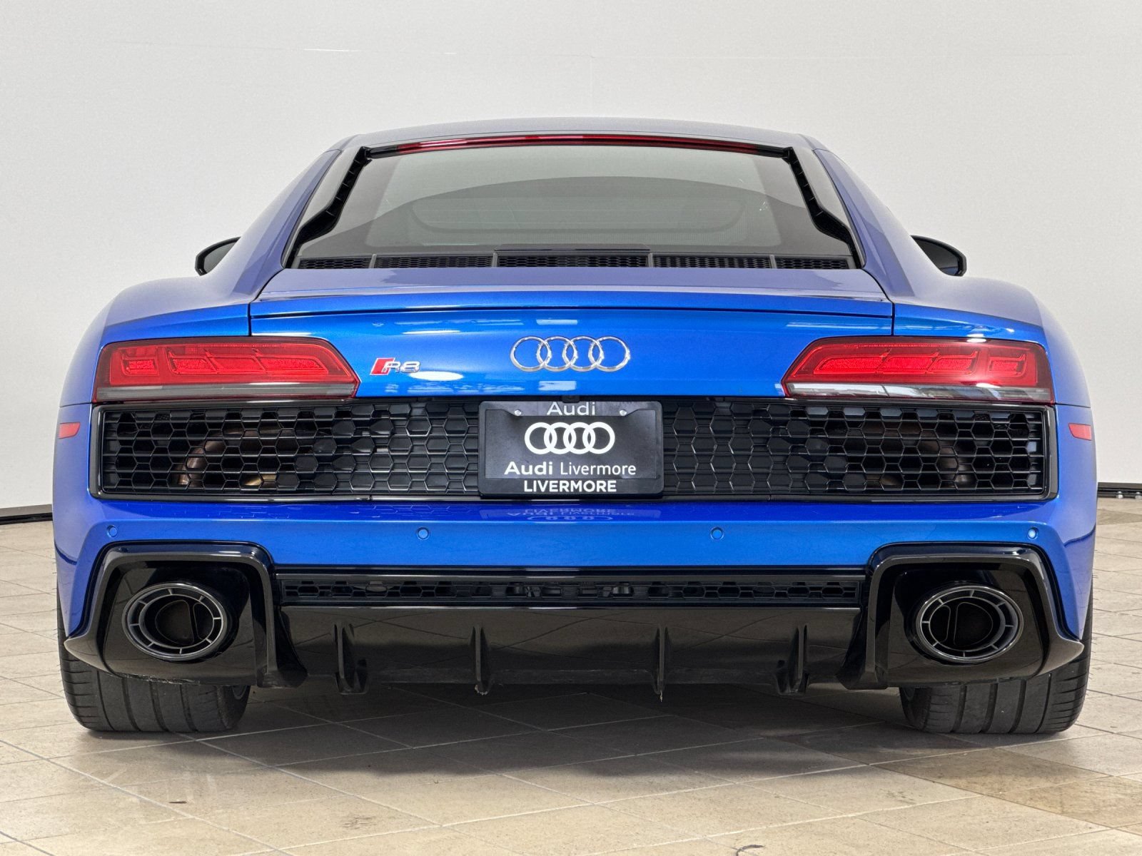 Used 2023 Audi R8 V10 performance w/ Dynamic Package RWD image 5
