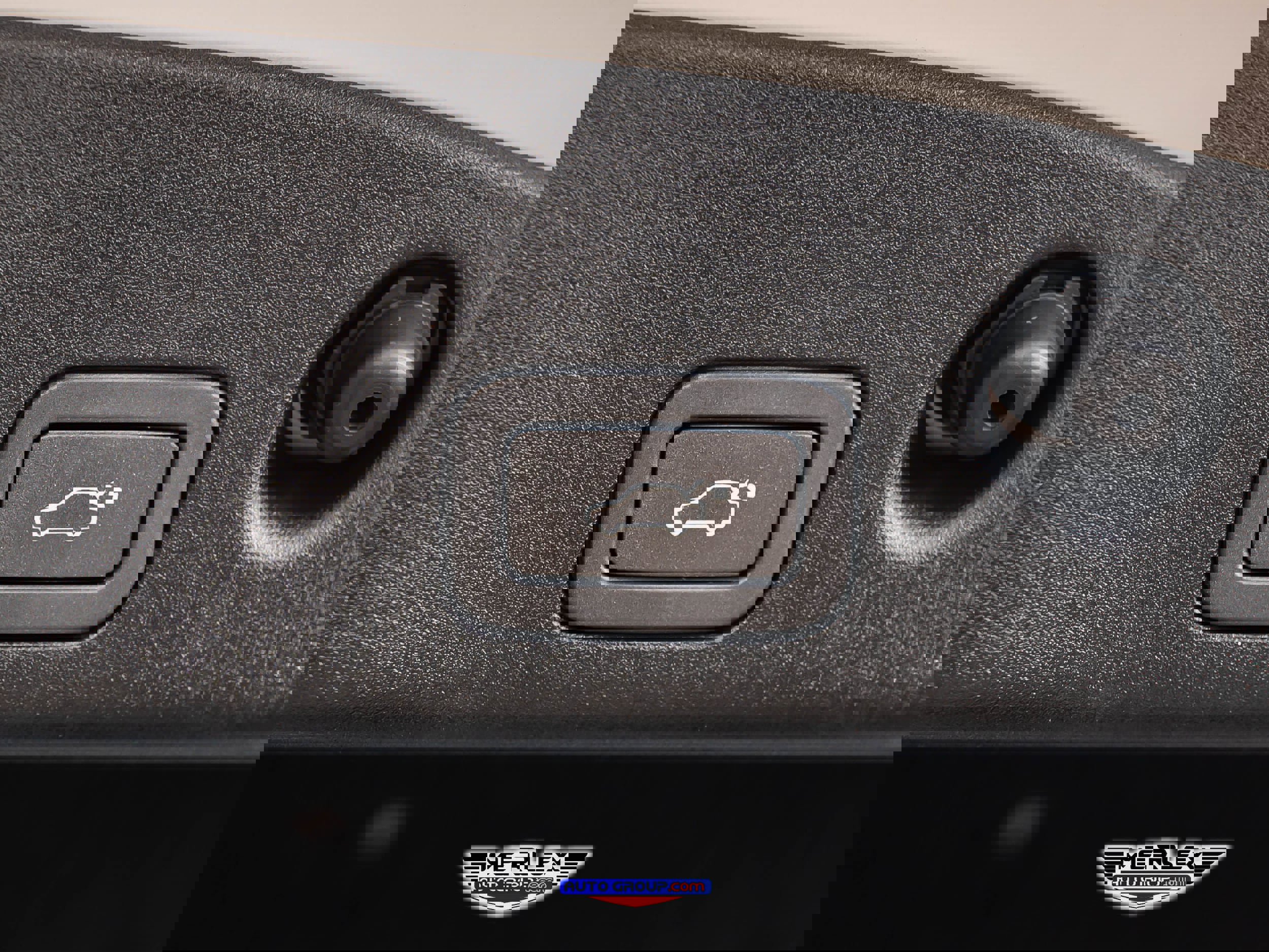 Used 2019 Jaguar XJ R-Sport image 47