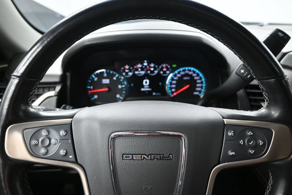 Used 2019 GMC Yukon Denali w/ Denali Ultimate Package AWD/4WD image 16