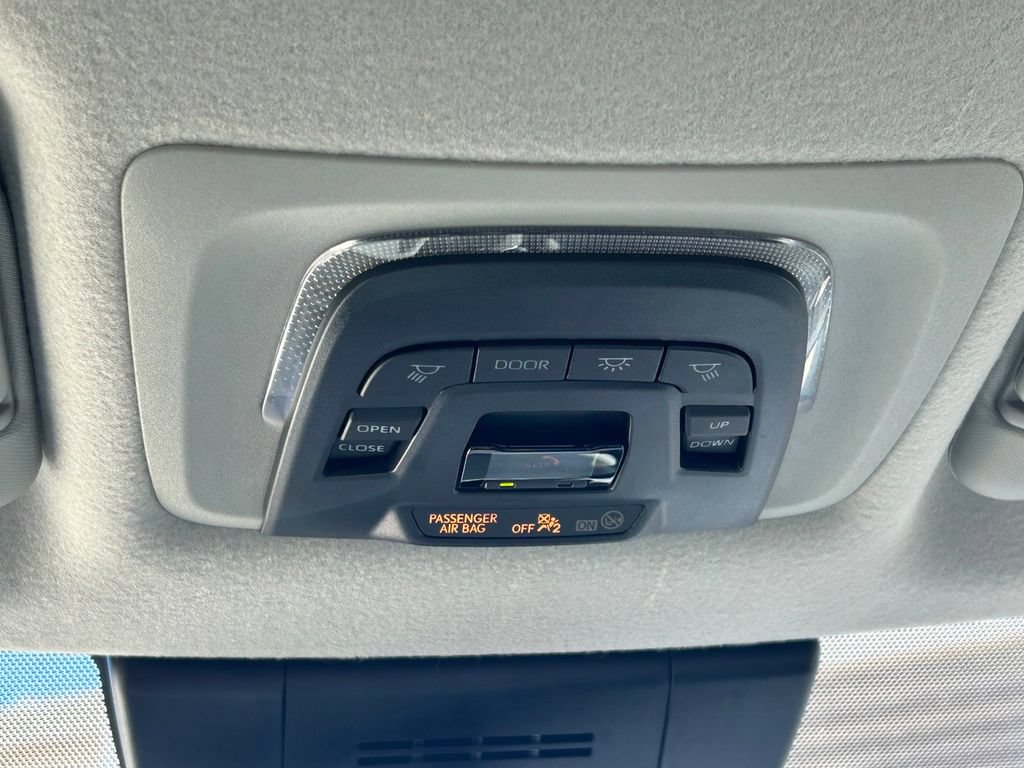 New 2025 Toyota Corolla Cross LE w/ Moonroof Package FWD image 19