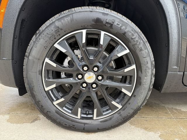 New 2026 Chevrolet Traverse LT w/ Sun and Wheel Package FWD image 11