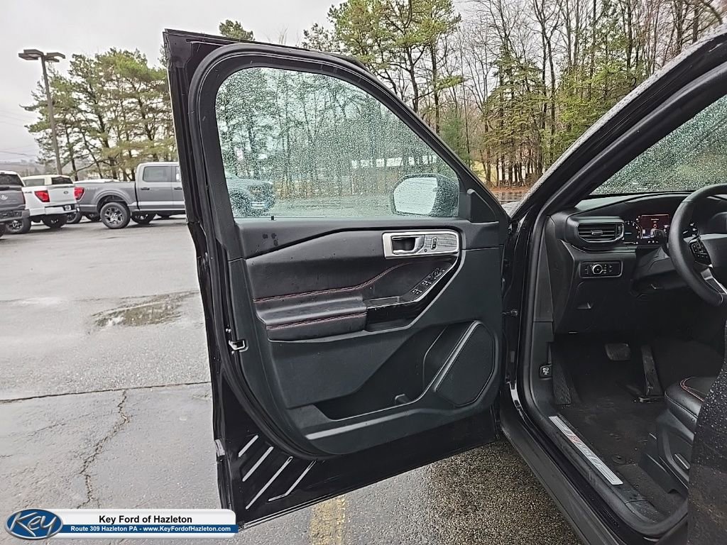 Used 2024 Ford Explorer ST-Line w/ Class IV Trailer Tow Package image 49