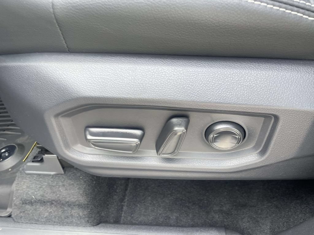 New 2026 Toyota Tundra Limited AWD/4WD image 14