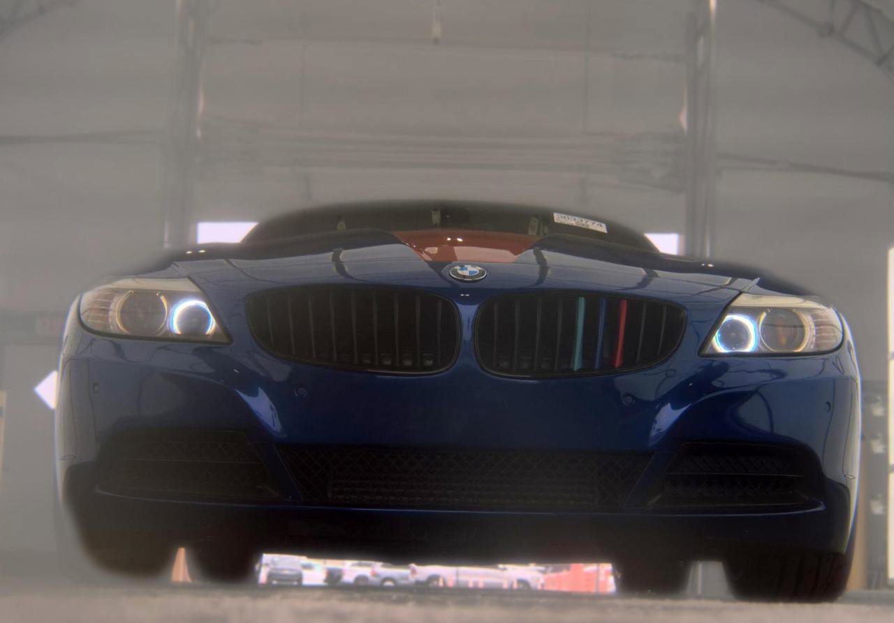 Used 2010 BMW Z4 sDrive35i RWD image 3