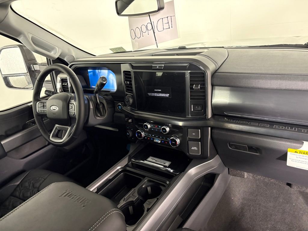 New 2026 Ford F250 Lariat w/ Black Appearance Package image 42