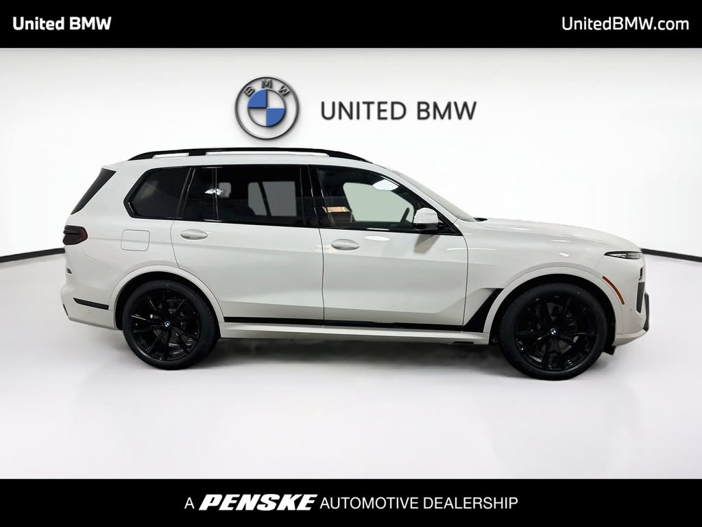 New 2027 BMW X7 xDrive40i w/ M Sport Package AWD/4WD image 4