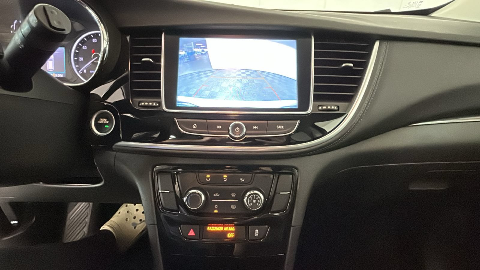 Used 2019 Buick Encore Preferred AWD/4WD image 28