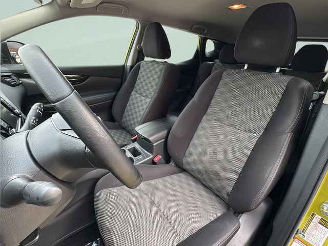 Used 2020 Nissan Rogue Sport SV w/ All-Weather Package AWD/4WD image 12