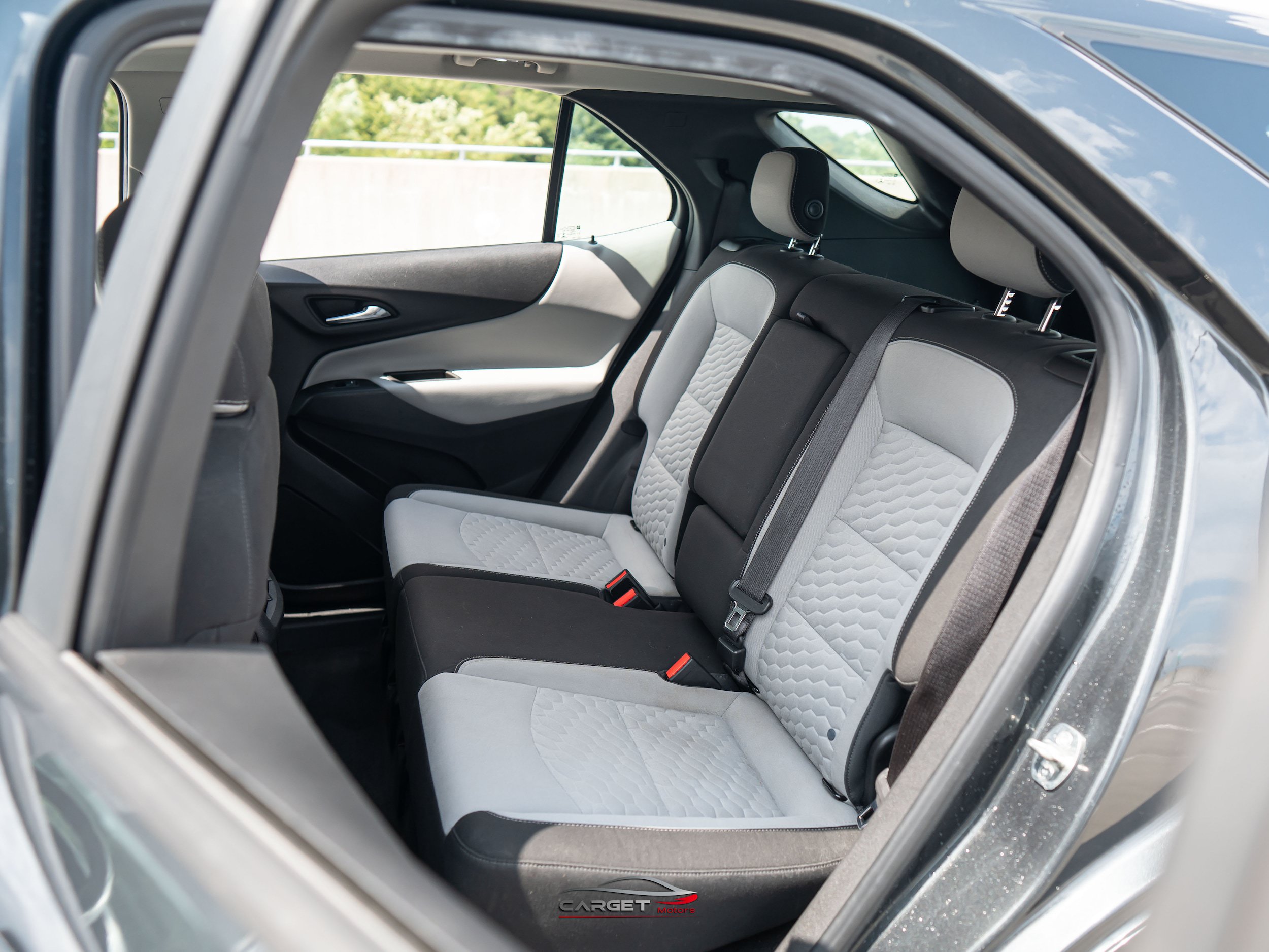 Used 2020 Chevrolet Equinox LS FWD image 20