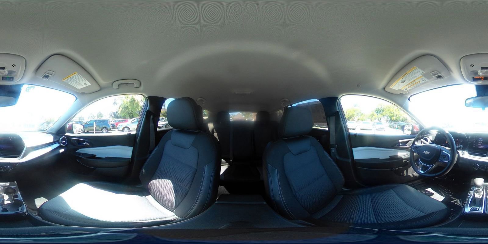 Used 2025 Chevrolet Trax LT w/ LT Convenience Package image 43