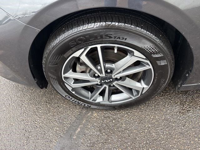 Used 2023 Kia Forte LXS w/ LXS Technology Package image 42