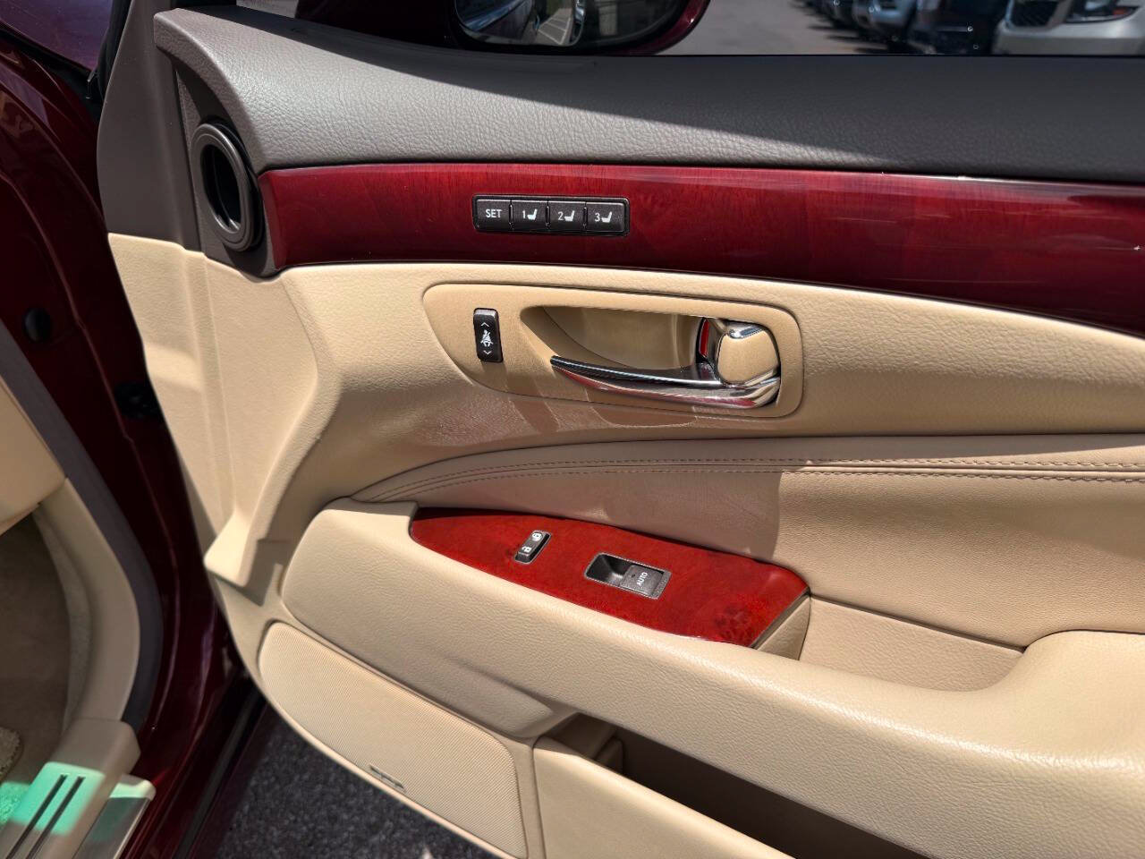 Used 2009 Lexus LS 460 RWD image 40