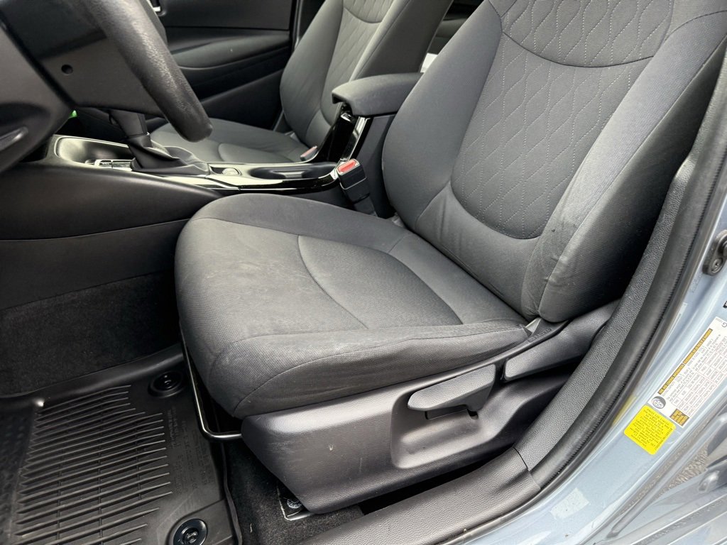 Used 2021 Toyota Corolla LE image 25