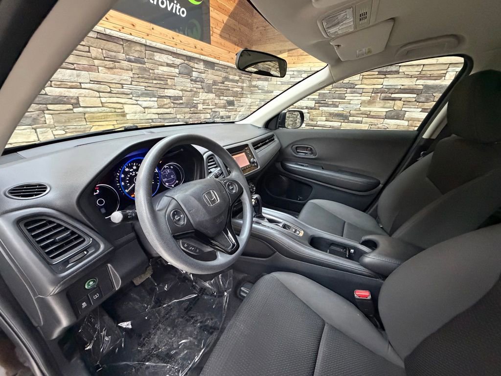 Used 2020 Honda HR-V LX image 11