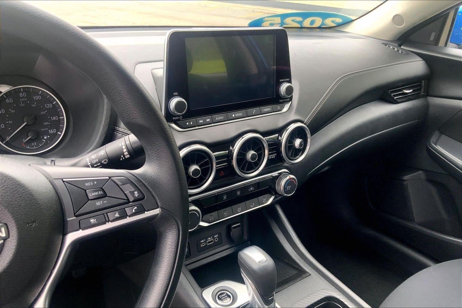 Used 2025 Nissan Sentra SV FWD image 6