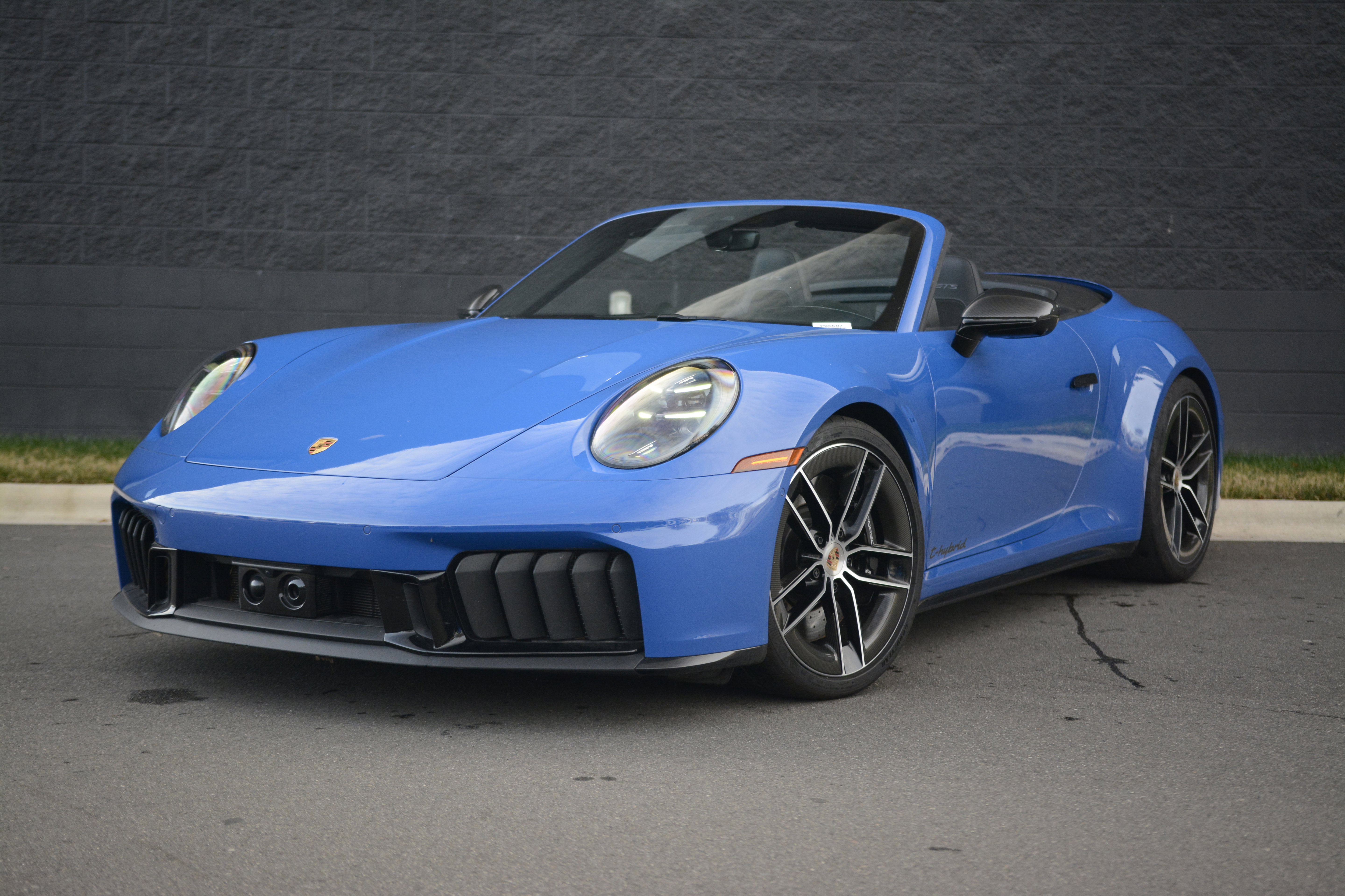 Certified 2025 Porsche 911 Carrera 4 GTS AWD/4WD image 41
