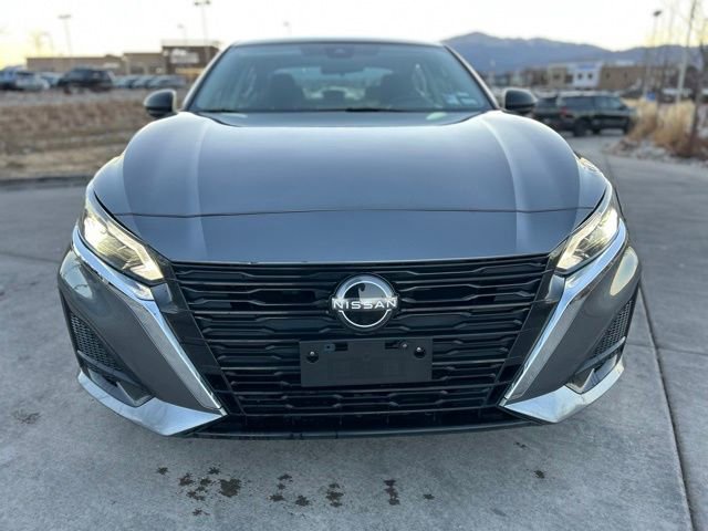 Used 2024 Nissan Altima 2.5 SV image 2