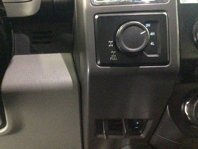 Used 2015 Ford F150 XLT w/ Equipment Group 302A Luxury image 7