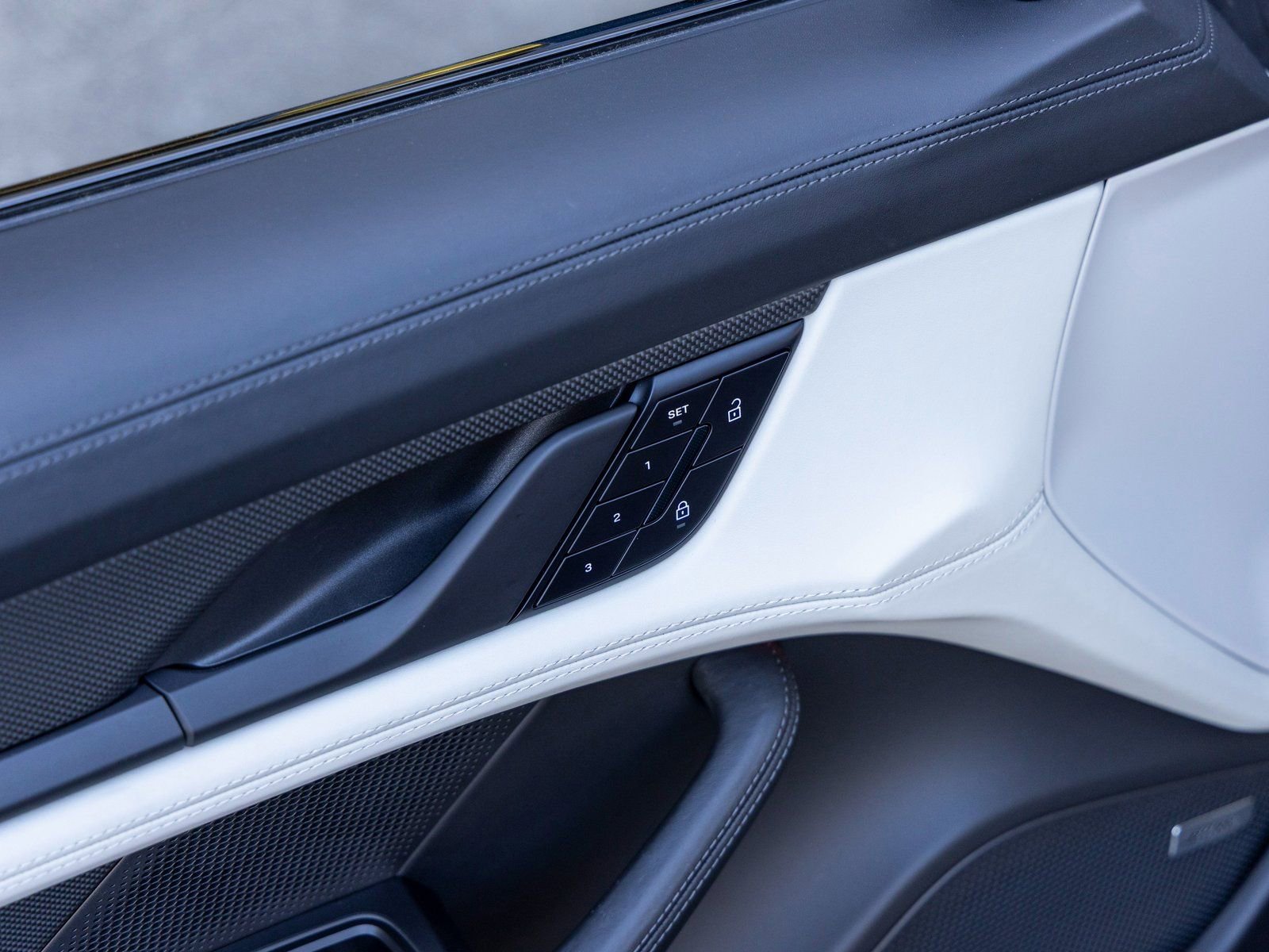 Certified 2025 Porsche Taycan GTS image 25