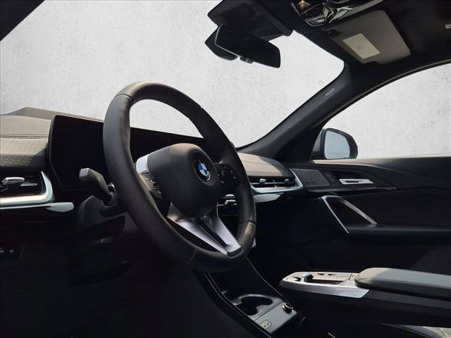 New 2027 BMW X2 xDrive28i AWD/4WD image 3