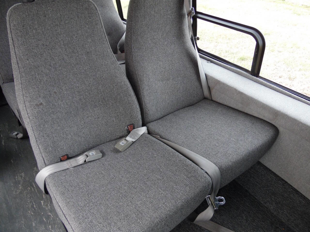 Used 2004 Ford E-250 and Econoline 250 Extended image 24