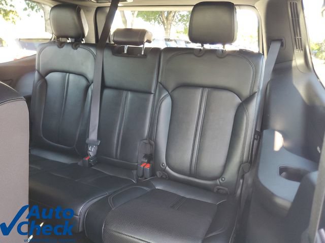 Used 2024 Jeep Wagoneer Series II w/ Flexible Seating Group AWD/4WD image 11