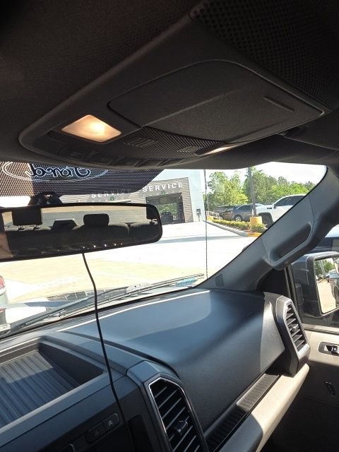 Used 2016 Ford F150 XLT image 9