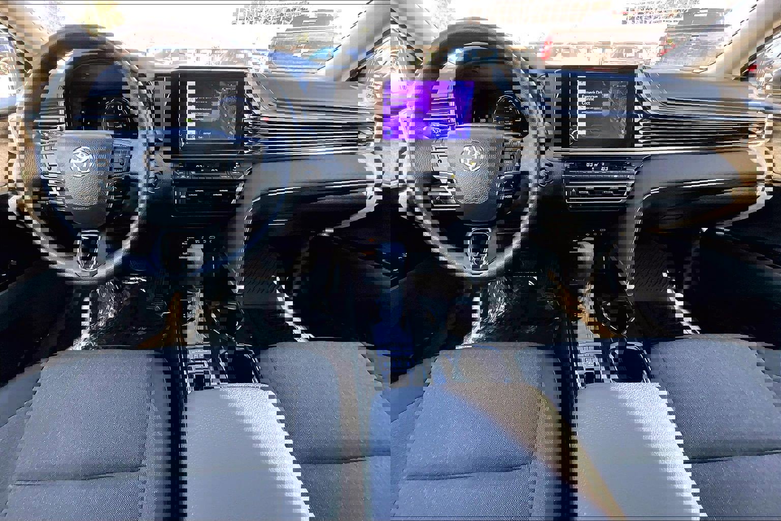 Used 2025 Toyota Camry LE image 14