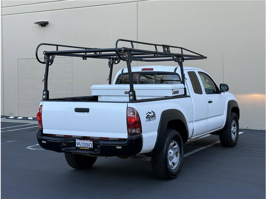 Used 2013 Toyota Tacoma 4x4 Access Cab w/ Convenience Pkg image 6