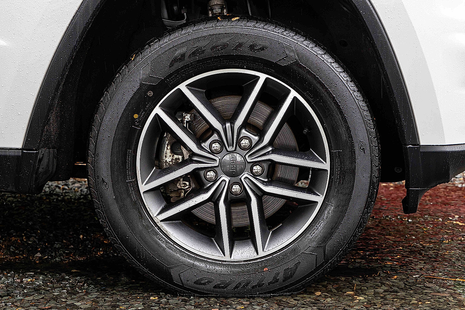 Used 2022 Jeep Grand Cherokee Limited image 28